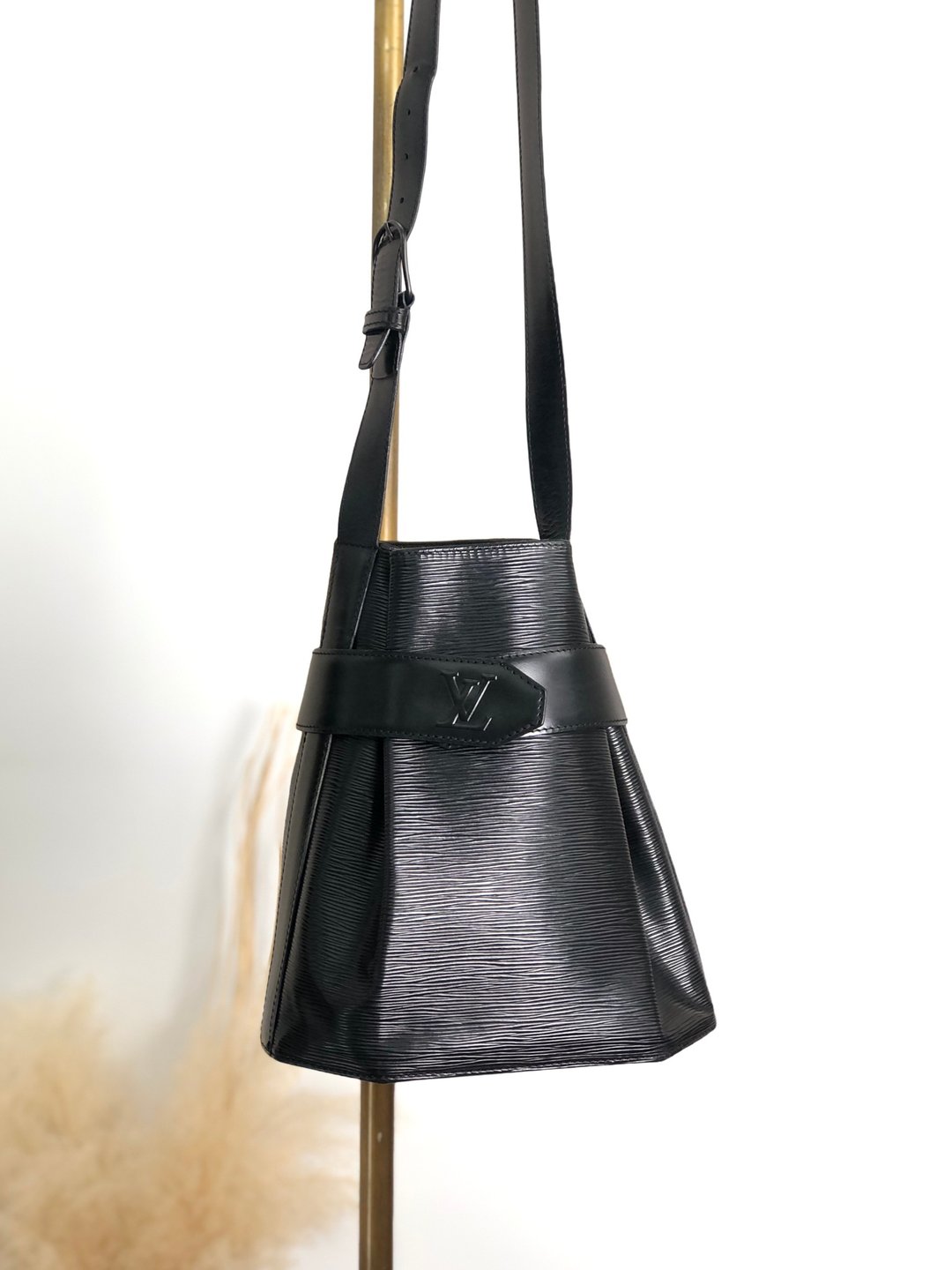 【日本直送，品牌二手包】LOUIS VUITTON Epi 单肩包，黑皮革，Sac de Paul 复古 xf77xg - 侧背包/斜挎包 - 真皮 黑色