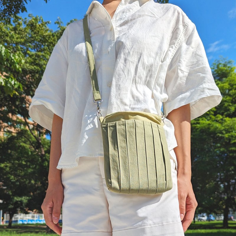 百折  轻巧侧背包/斜背包/手机包/随身小包-抹茶色 - 侧背包/斜挎包 - 棉．麻 绿色