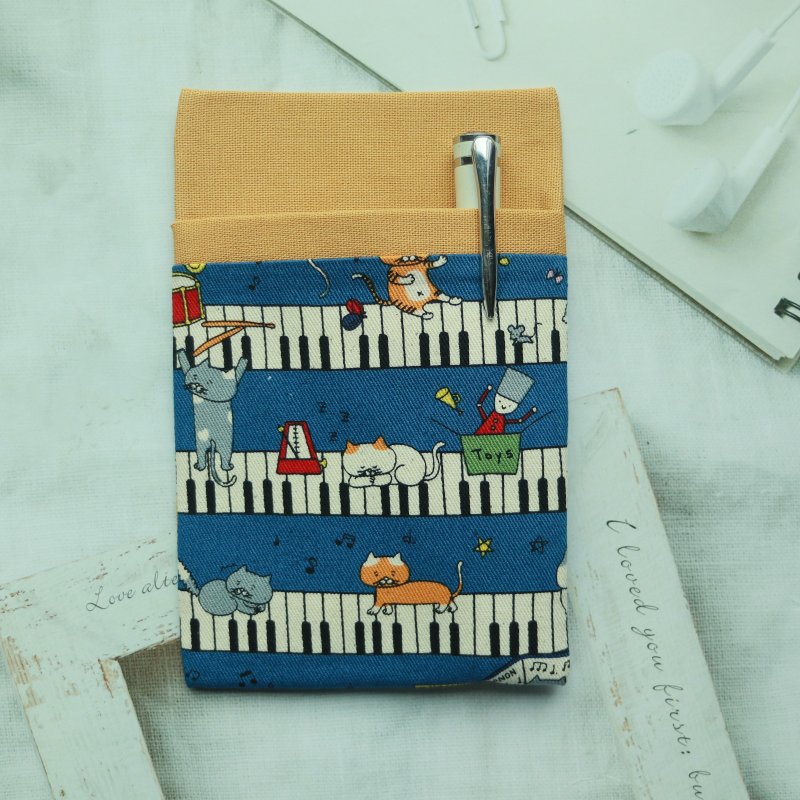 猫在钢琴上昏倒了 口袋型笔袋 护理师笔袋 医师笔袋 老师笔袋 - 铅笔盒/笔袋 - 棉．麻 