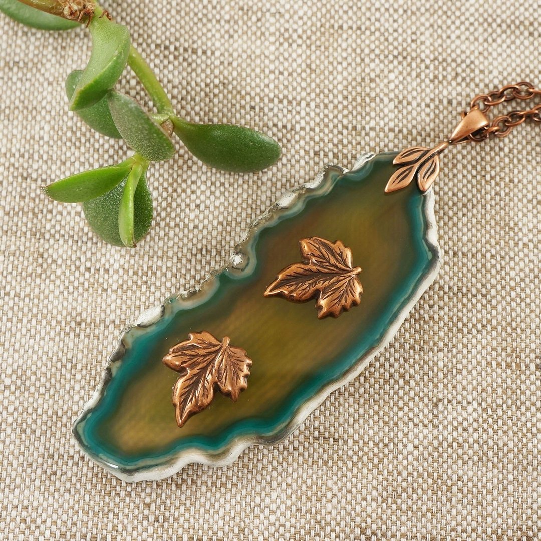 Green Agate Slice Slab Copper Maple Leaf Pendant Necklace Woman Jewelry Gift - 项链 - 半宝石 绿色