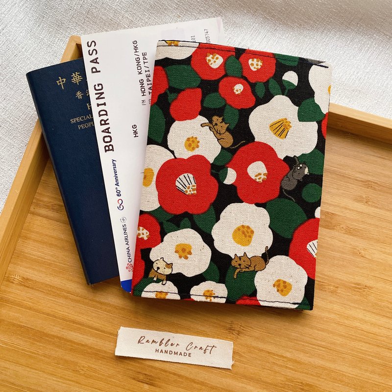 护照套 Passport Holder 护照夹 护照收纳 山茶花猫咪款 - 护照夹/护照套 - 棉．麻 