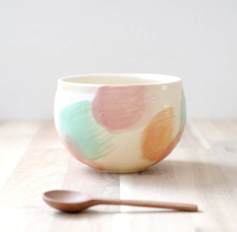 彩色化妆刷图案茶杯/春天的颜色3 - 碗 - 陶 粉红色