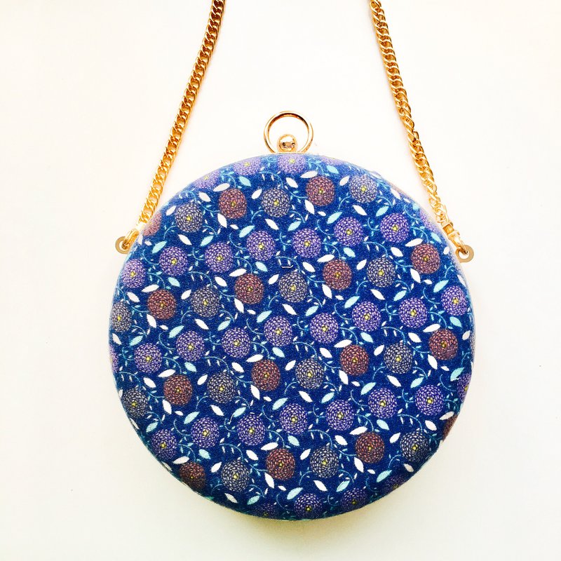 乒乓菊绒棉小圆包 - 可手拿 / 斜背两用 - 侧背包/斜挎包 - 棉．麻 紫色