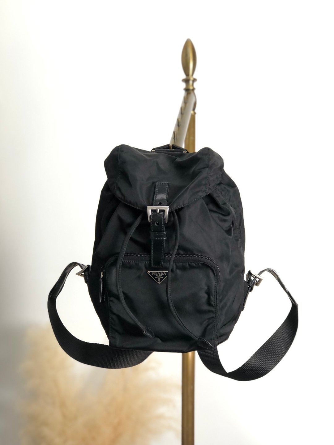 【日本直送，名牌包装】PRADA 背包黑三角标志 尼龙前袋 背包 复古 wwwtfy - 后背包/双肩包 - 尼龙 黑色