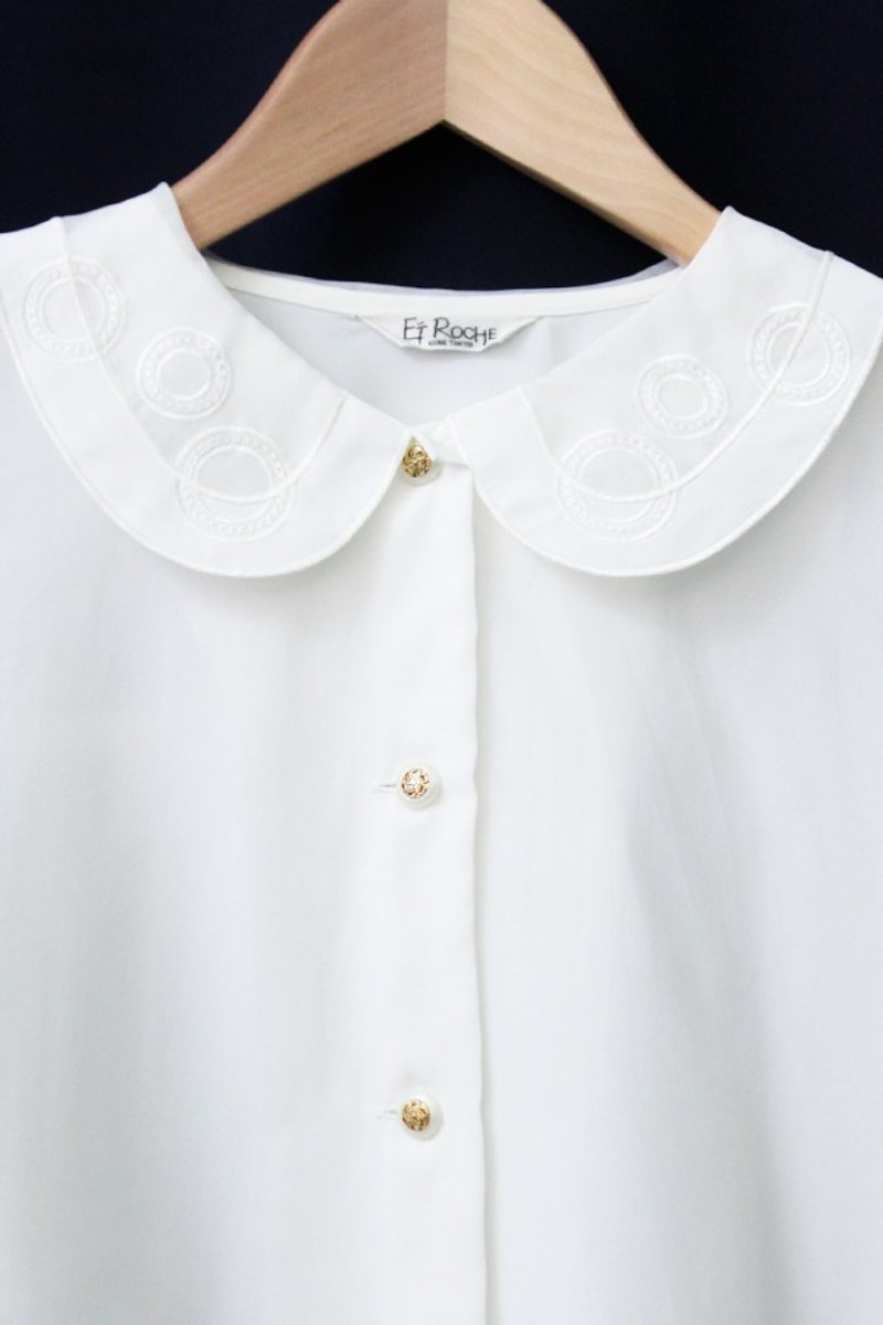 【RE0511T1502】圈圈刺绣圆领米黄色古着衬衫 - 女装衬衫 - 聚酯纤维 黄色