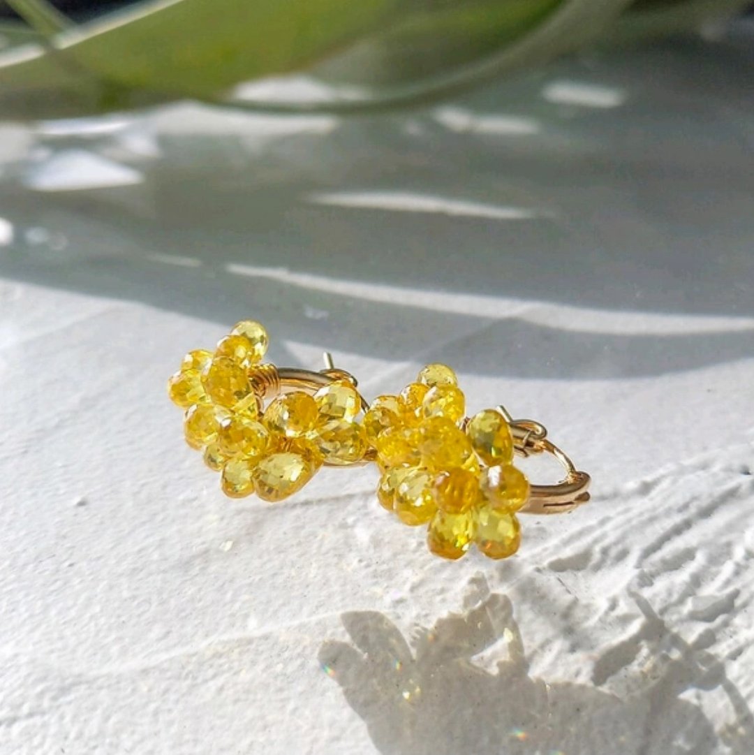 14Kgf Citrine mimosa wrapped hoop pierced earrings / clip on - 耳环/耳夹 - 宝石 黄色