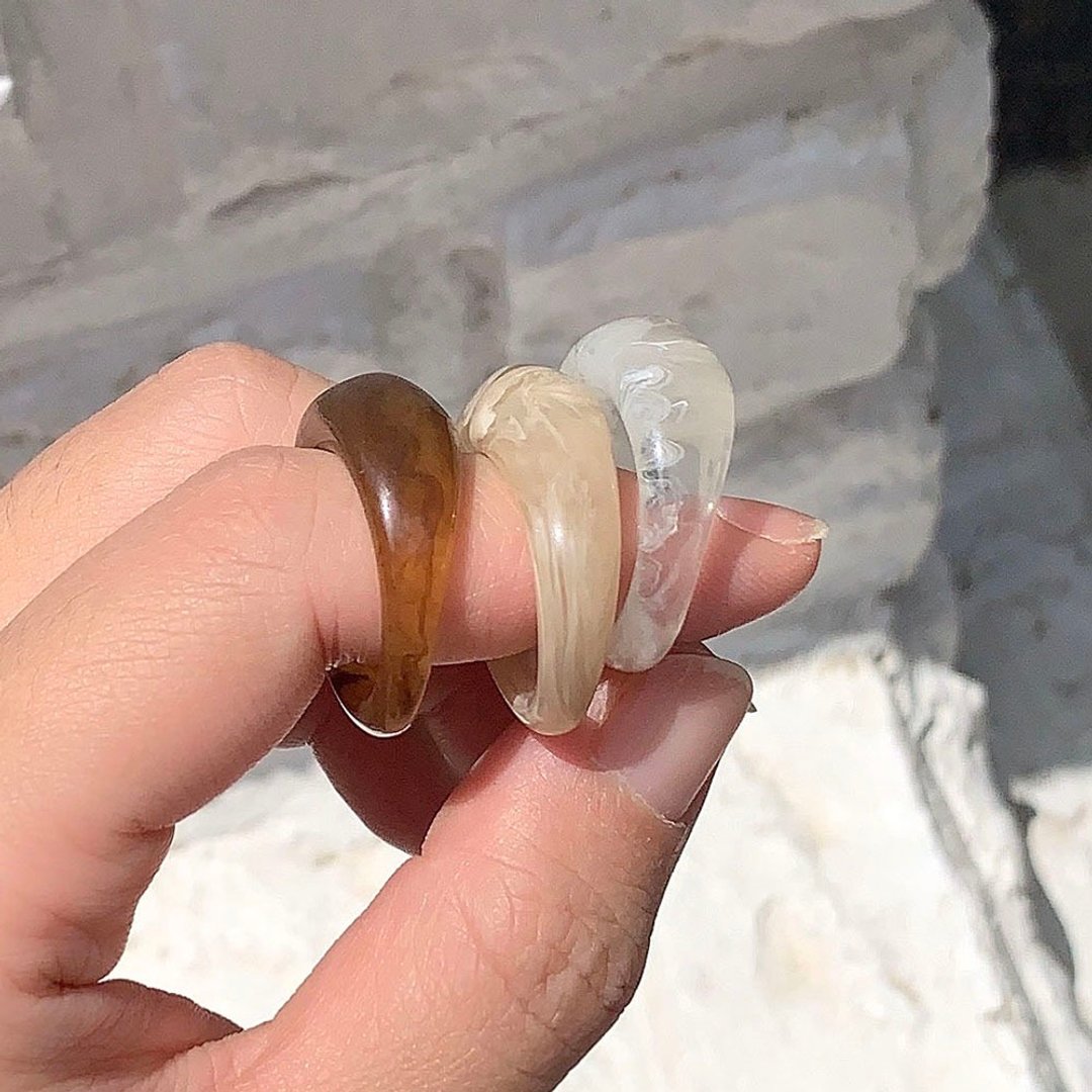 【出清Sale】不规则晕染压克力透光戒指 Homaica Ring - 戒指 - 压克力 多色