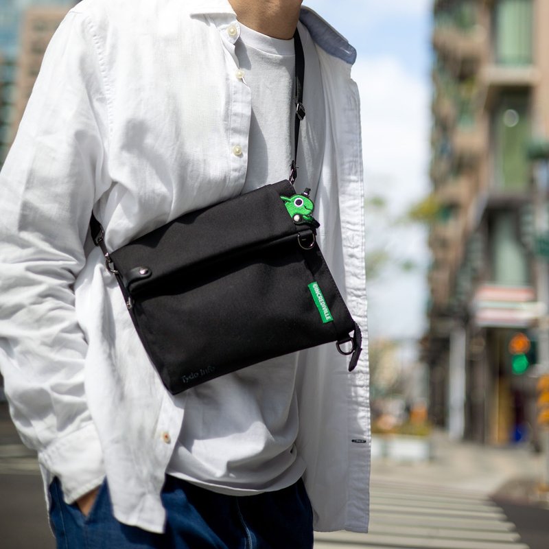 Foldaily 放大小包 怪奇联名款 / 经典黑 - 侧背包/斜挎包 - 尼龙 黑色