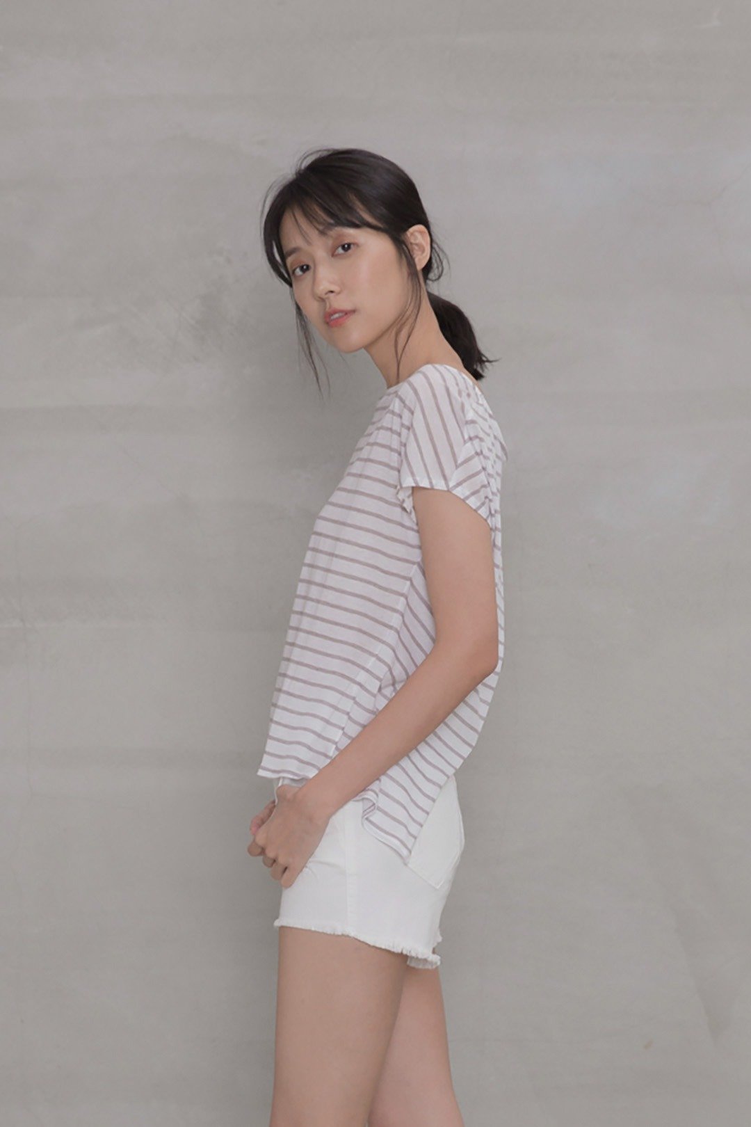 自在优雅后背交叠上衣 Elegance Back Overlapping Top - 女装上衣 - 棉 多色