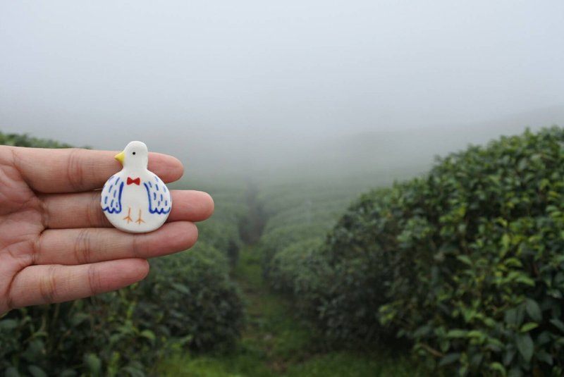 鸭鸭好朋友  陶瓷别针 - 胸针 - 陶 白色