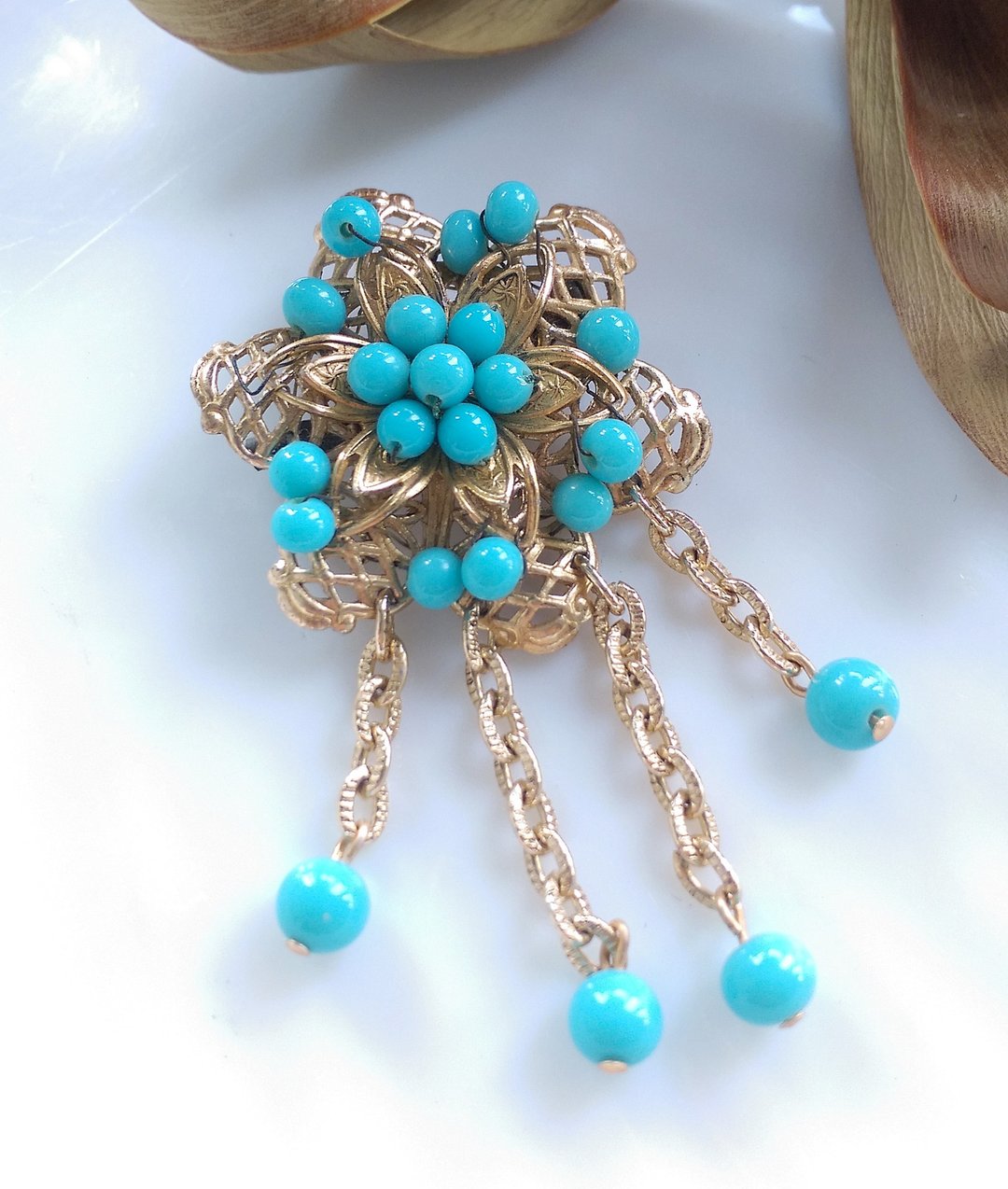 Vintage Jewelry 西洋古董饰品 日本制 珠花 篓空 垂坠 别针 - 徽章/别针 - 其他金属 金色