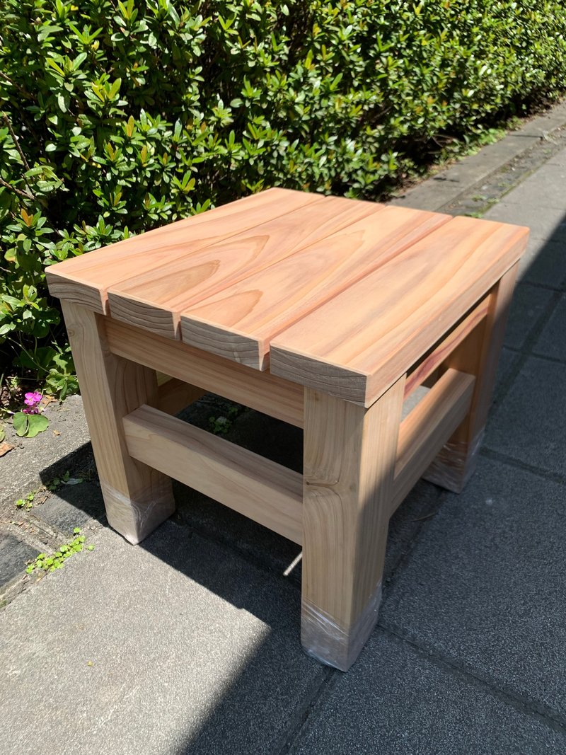 台湾亚杉小方凳 - 椅子/沙发 - 木头 