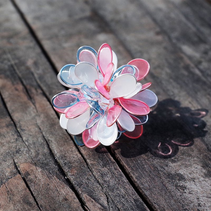 Little Witch | 魔力核心 - 纯净 (单耳) - 耳环/耳夹 - 颜料 粉红色