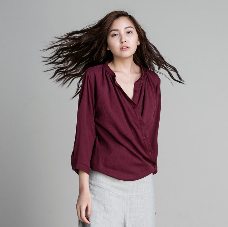 交叉衬衫 - 酒红 - 女装衬衫 - 棉．麻 红色