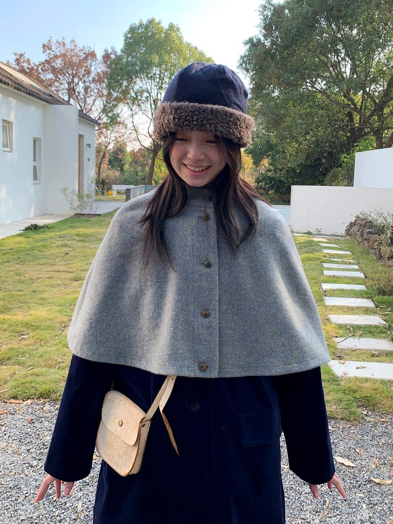 蓝羊毛秋冬百搭温暖小斗篷披肩 - 其他 - 棉．麻 多色