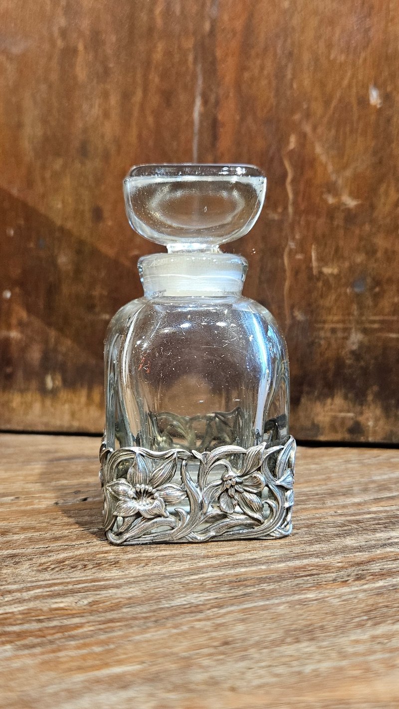 1920年法国老件香水瓶 - 银饰玻璃・Art Nouveau 时期风格 - 香薰/精油/线香 - 玻璃 透明