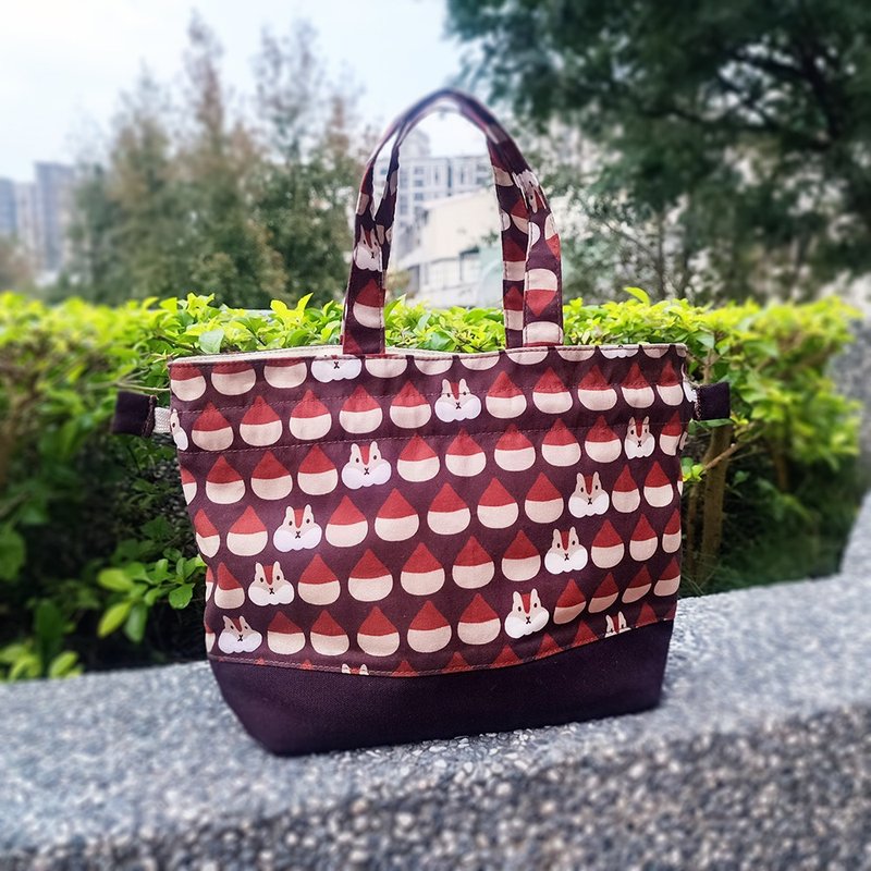 台湾手作 栗子与小松鼠束口手提包 - 手提包/手提袋 - 棉．麻 粉红色