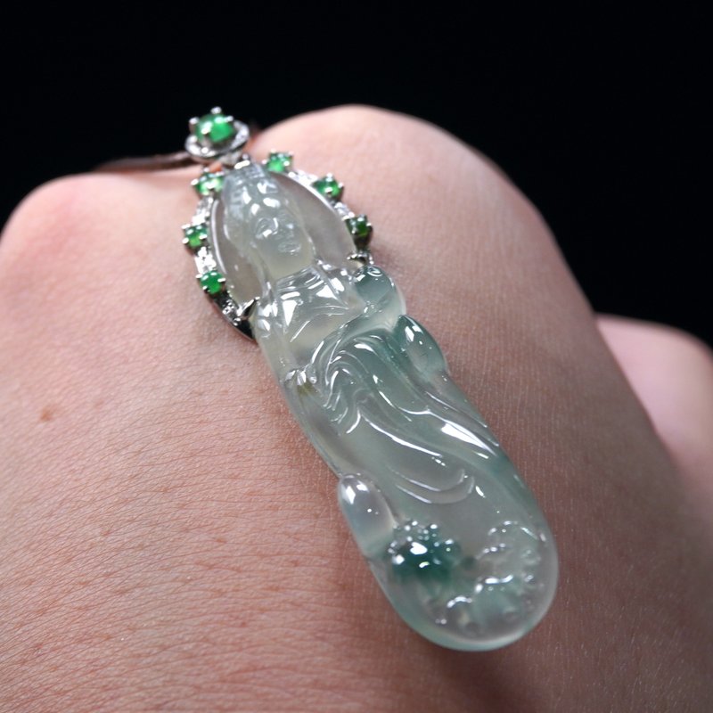 冰种飘蓝花翡翠妈祖天上圣母项链18K金钻石| 天然缅甸玉A货| 送礼 - 项链 - 玉石 多色