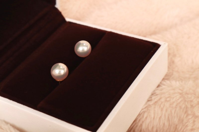 Lune Lapin 7.5-8 8.5mmAkoya 海水珍珠 18K真金 耳针 - 耳环/耳夹 - 珍珠 银色