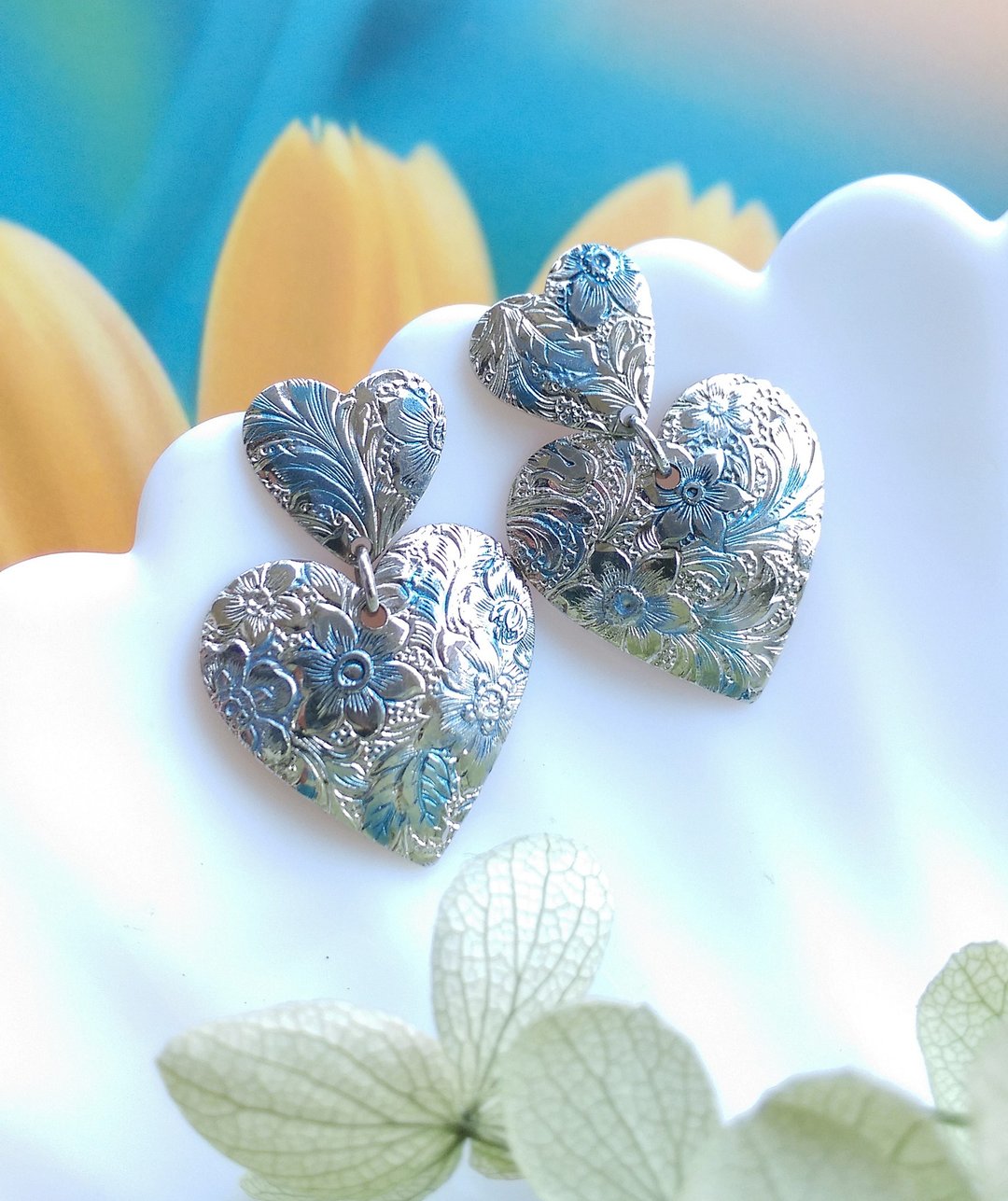 Vintage Jewelry 西洋古董饰品 银色调 雕纹 爱心 针式耳环 - 耳环/耳夹 - 其他金属 透明