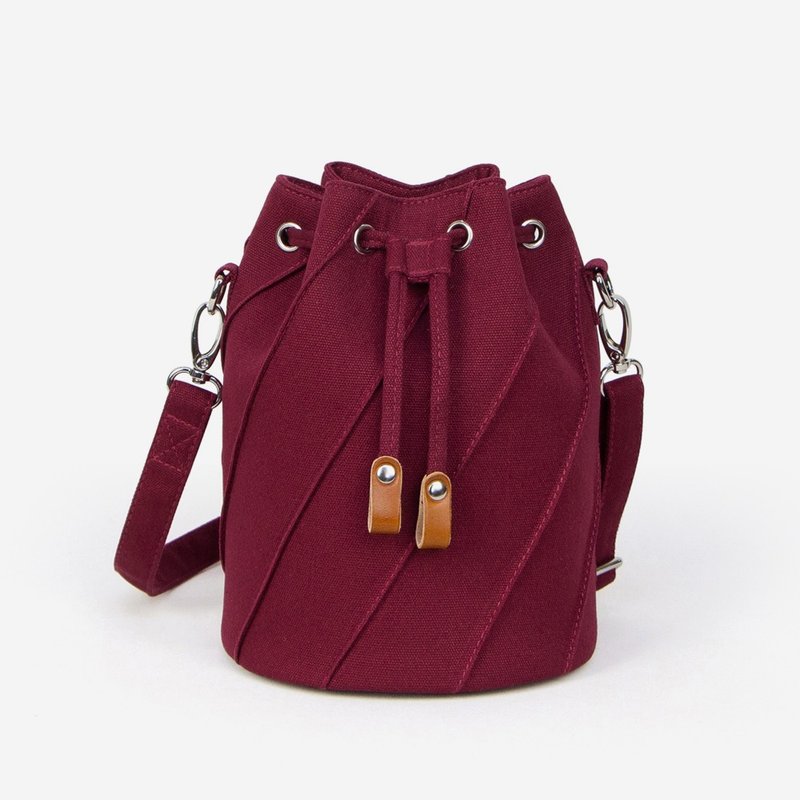 帆布水桶包 SEWING缝线工艺 帆布/真皮肩带 8色可选 圣诞节礼物 - 侧背包/斜挎包 - 棉．麻 绿色