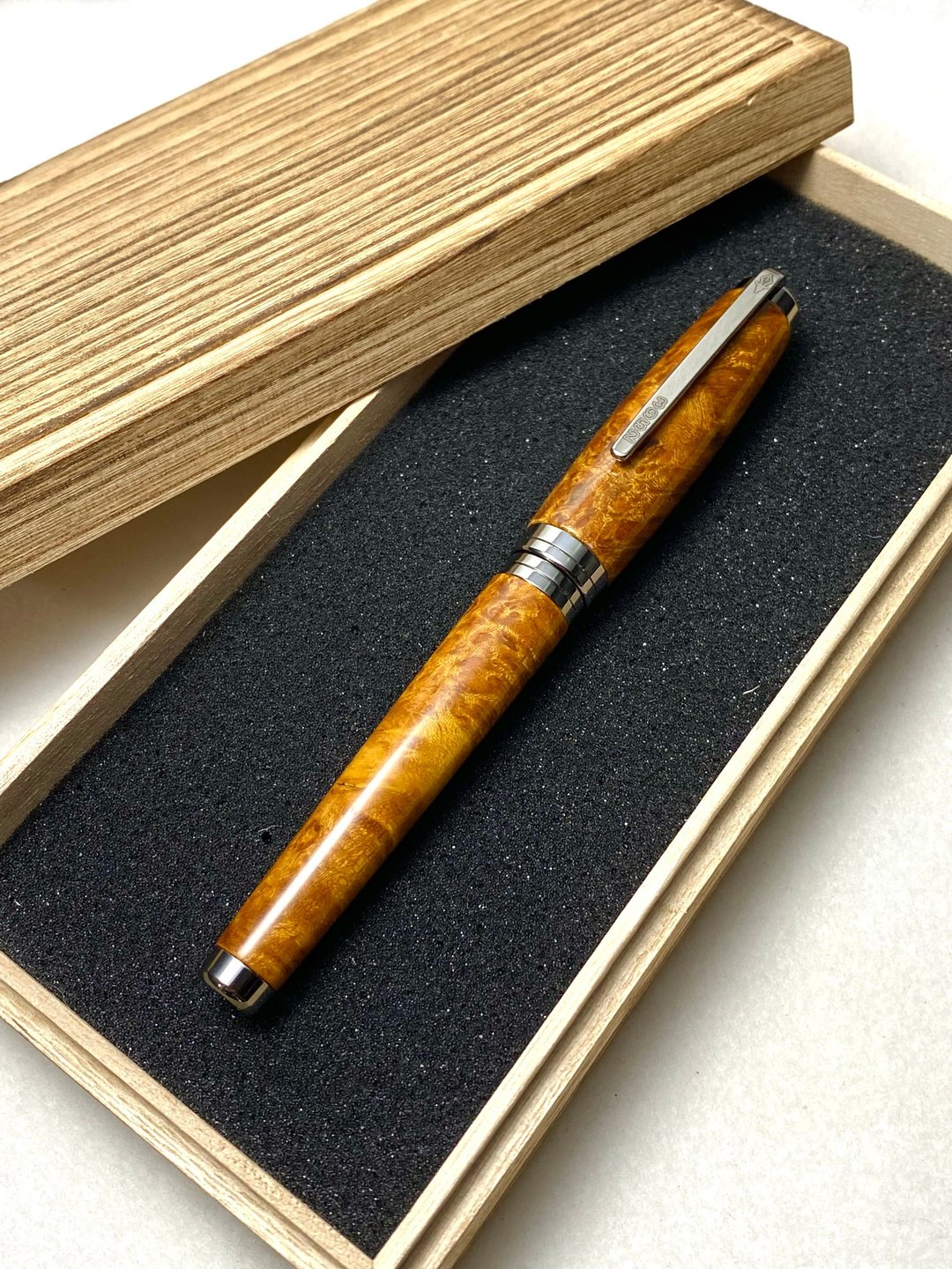 3952 老山羊-X888 黄金樟 高清高亮版 双色书法钢尖钢笔 - 钢笔 - 其他材质 