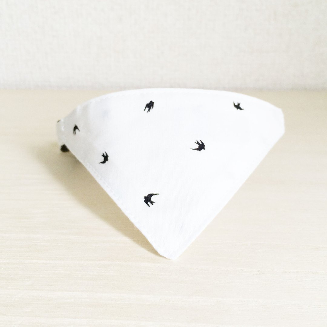 Swallow Pattern Cat Bandana Collar Safety Buckle Safety Collar - 项圈/牵绳 - 棉 白色