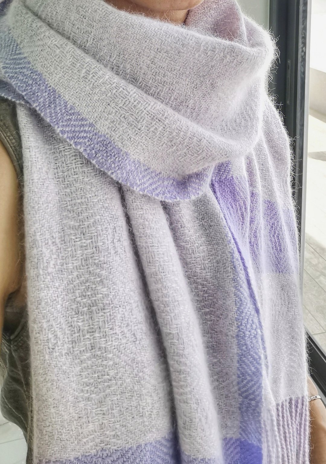 Handwoven by Carina | 100% Cashmere 手织喀什米尔羊绒围巾 - 围巾/披肩 - 其他材质 紫色