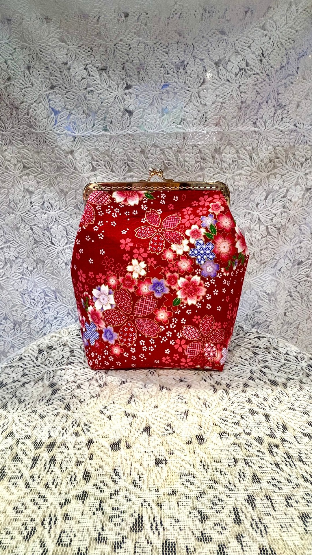MBC 人手制 樱花烫金 15cm 框 口金包 红色 - 侧背包/斜挎包 - 棉 红色