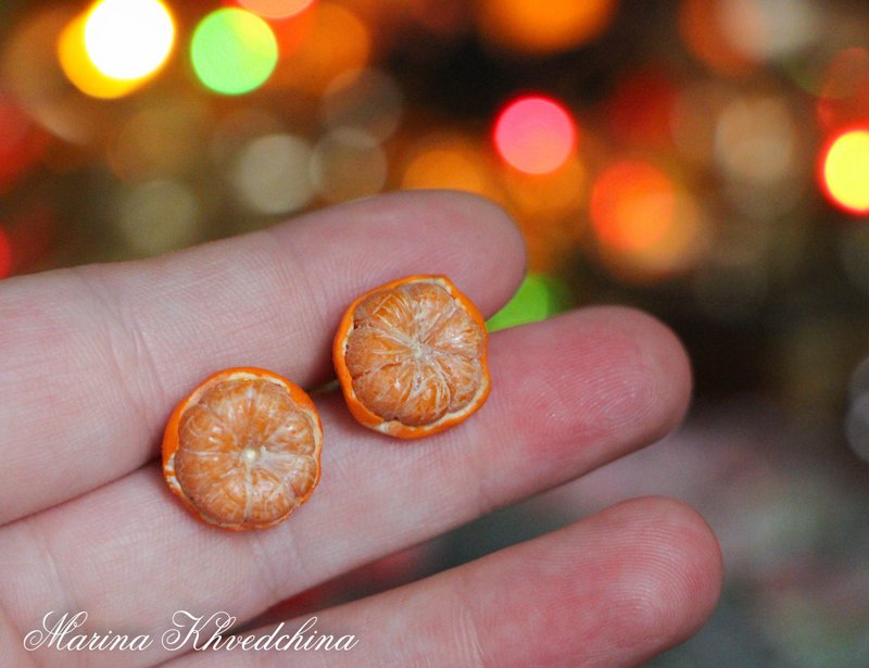 Mandarin stud earrings Citrus Vegetarian Gifts - 耳环/耳夹 - 粘土 多色