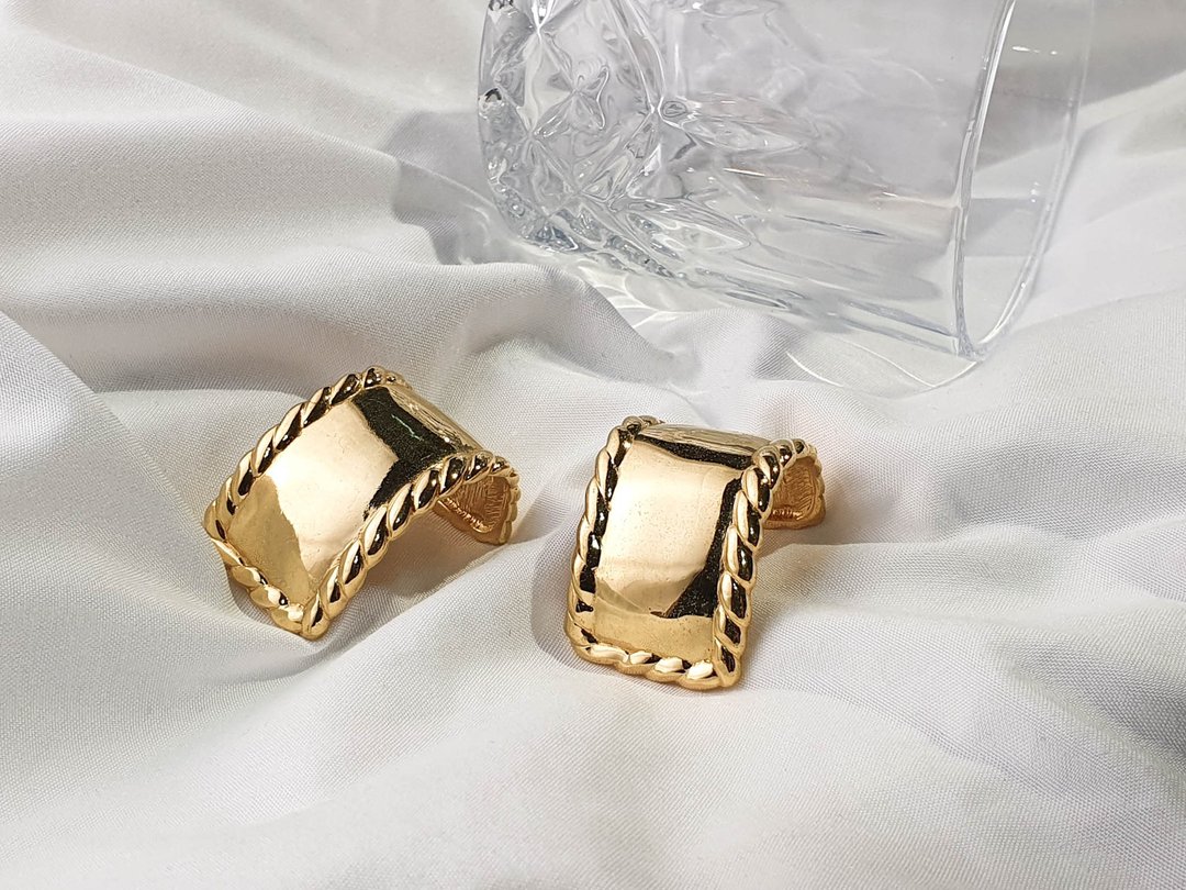 【美国带回 西洋饰品】1990年代 复古Givenchy 纪凡希夹式耳环 - 耳环/耳夹 - 其他金属 