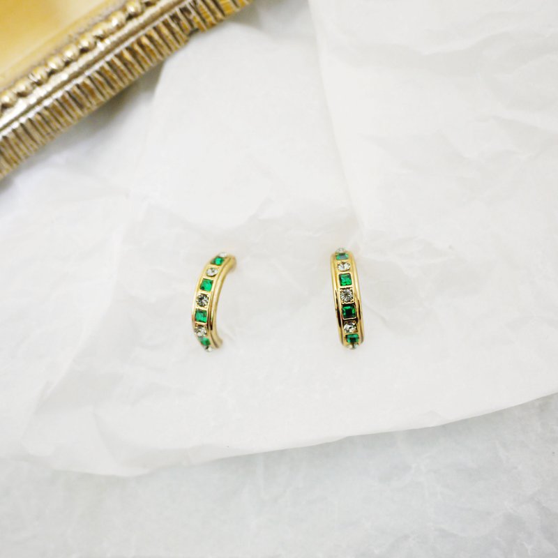 细致闪耀绿宝半圆环 耳饰 - 耳环/耳夹 - 宝石 绿色