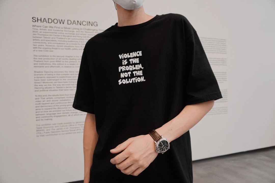 Violence Oversize T-Shirt with graphic front&back Cotton100% - 男装上衣/T 恤 - 棉 