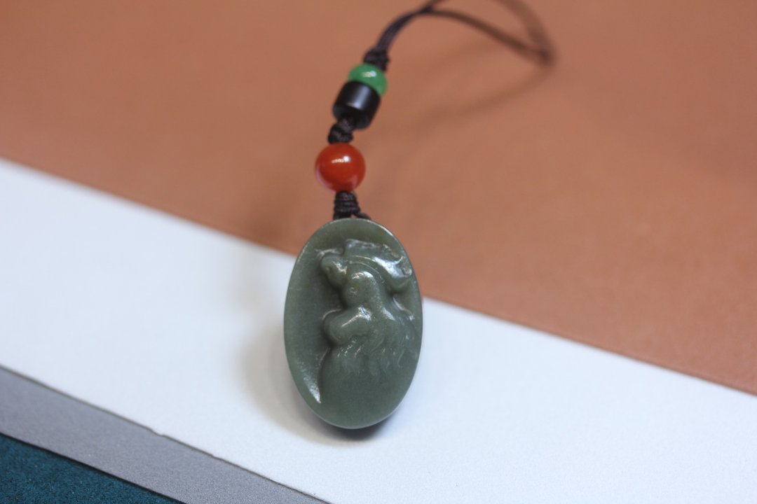 特惠价天然和田玉 生肖鸡  辟邪护平安 手机挂|包挂|钥匙挂件|玉 - 钥匙链/钥匙包 - 玉石 