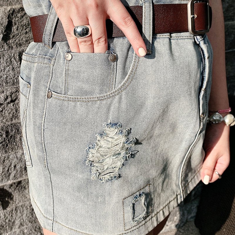 【HotSummer】水洗复古低腰牛仔裙 古着刷破单宁包臀短裙-浅蓝 - 裙子 - 棉．麻 蓝色