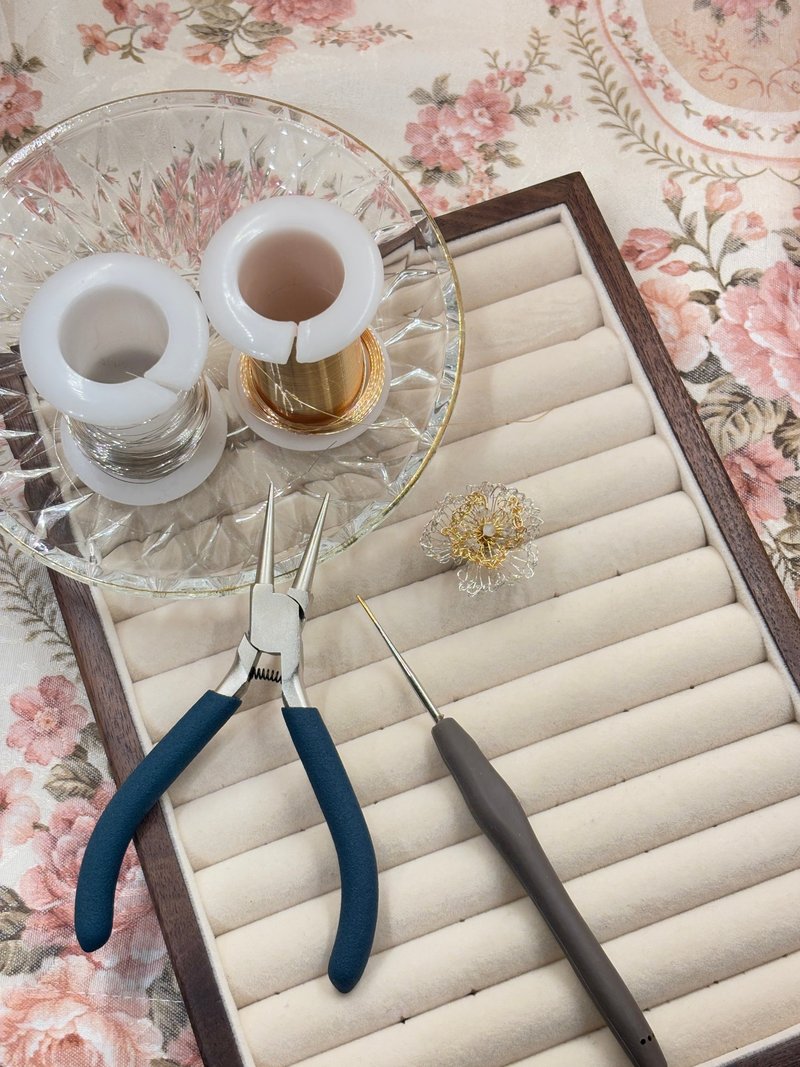 【金属编织】双色钩钩花戒指-可调整戒围 - 戒指 - 贵金属 