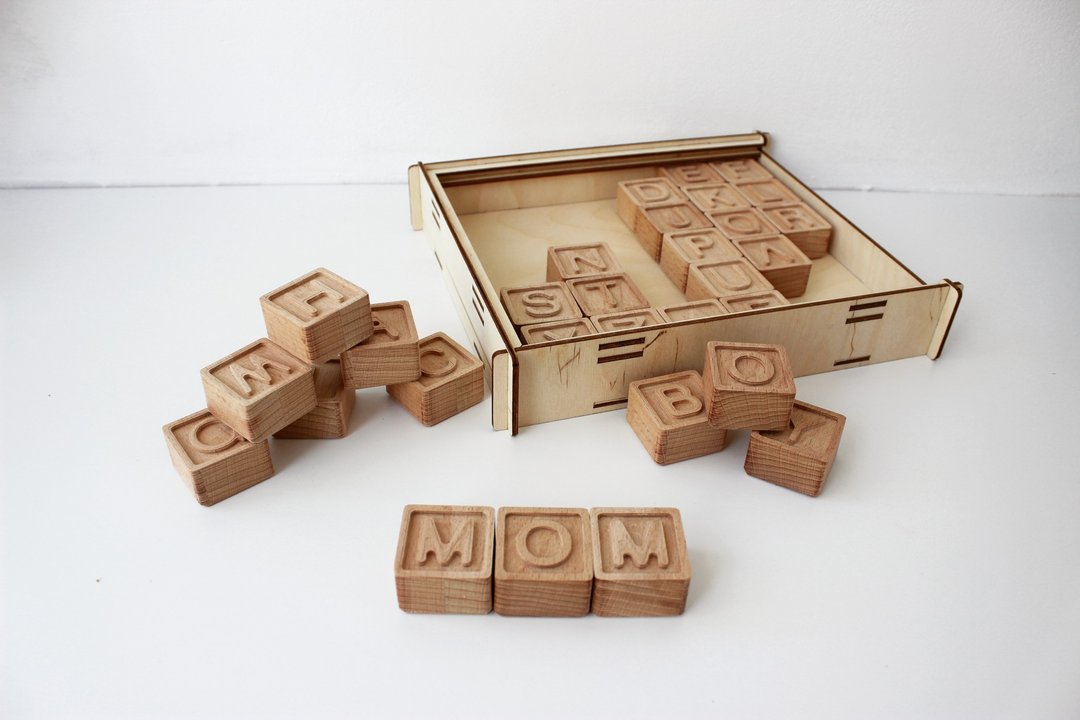 Wooden letters, english alphabet - Montessori homeschool toy, Natural learning - 玩具/玩偶 - 木头 咖啡色