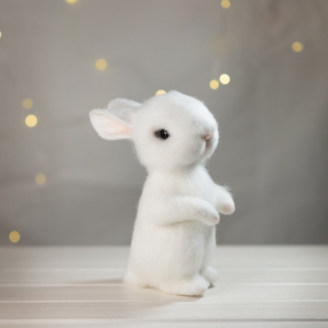 White rabbit felted toy , rabbit lover gift , wedding decor - 玩偶/公仔 - 羊毛 白色