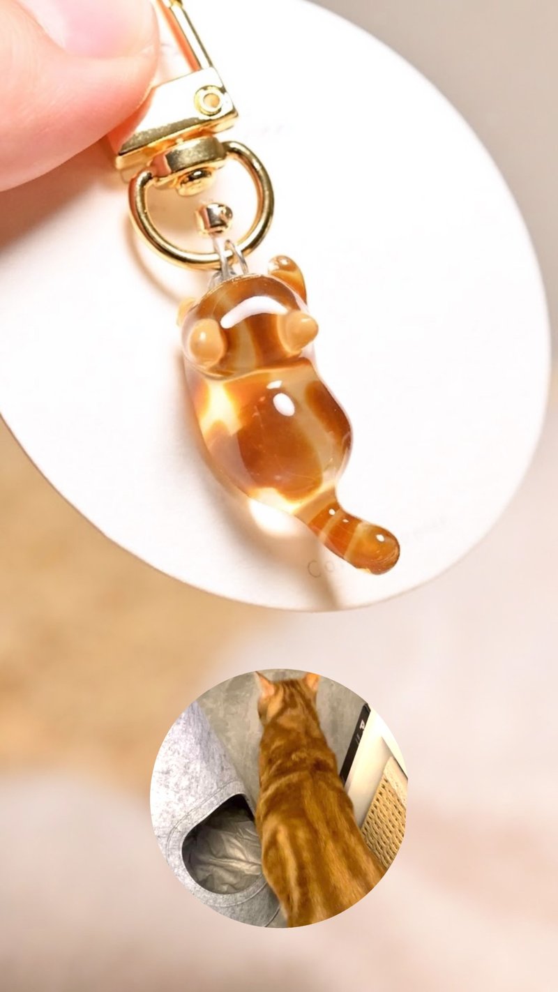 【定制猫咪】猫咪礼物琉璃质感手作猫咪钥匙圈/吊饰 - 钥匙链/钥匙包 - 树脂 灰色