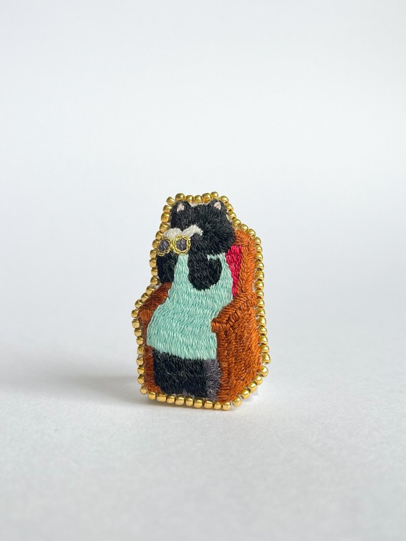 剧院喵/薄荷绿胸针 - 胸针 - 绣线 