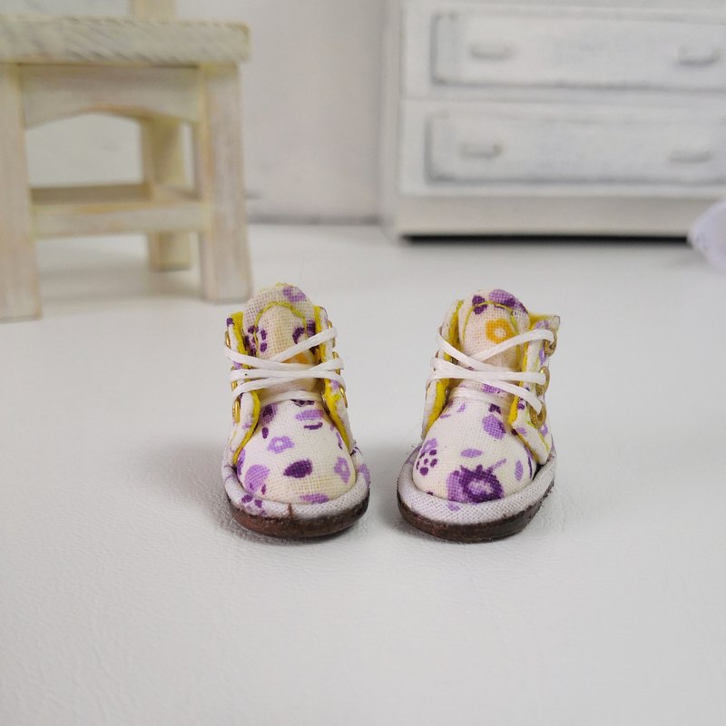 Shoes handmade Blythe doll. White boots lace up for Blythe dolls. Clothes Blythe - 玩偶/公仔 - 棉 