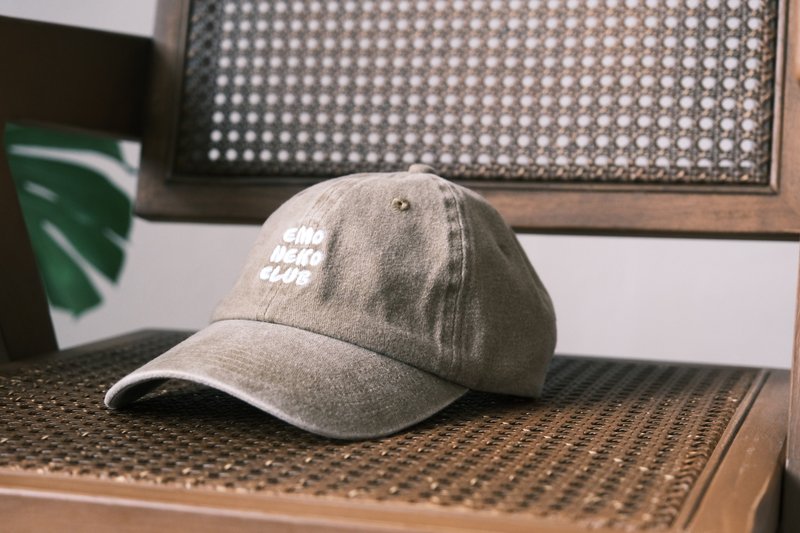 EMO NEKO CLUB 洗水卡其色CAP帽 - 帽子 - 棉．麻 蓝色