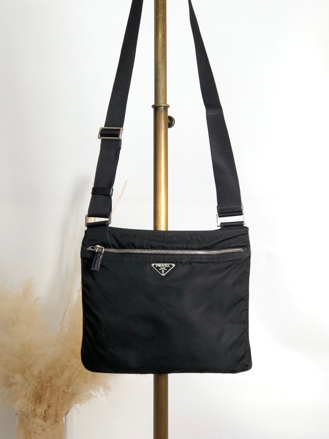 【日本直送 中古名牌包】PRADA 普拉达 黑色斜背包 经典三角 Logo 尼龙 复古 vintage 古着 mdycd2 - 侧背包/斜挎包 - 尼龙 黑色