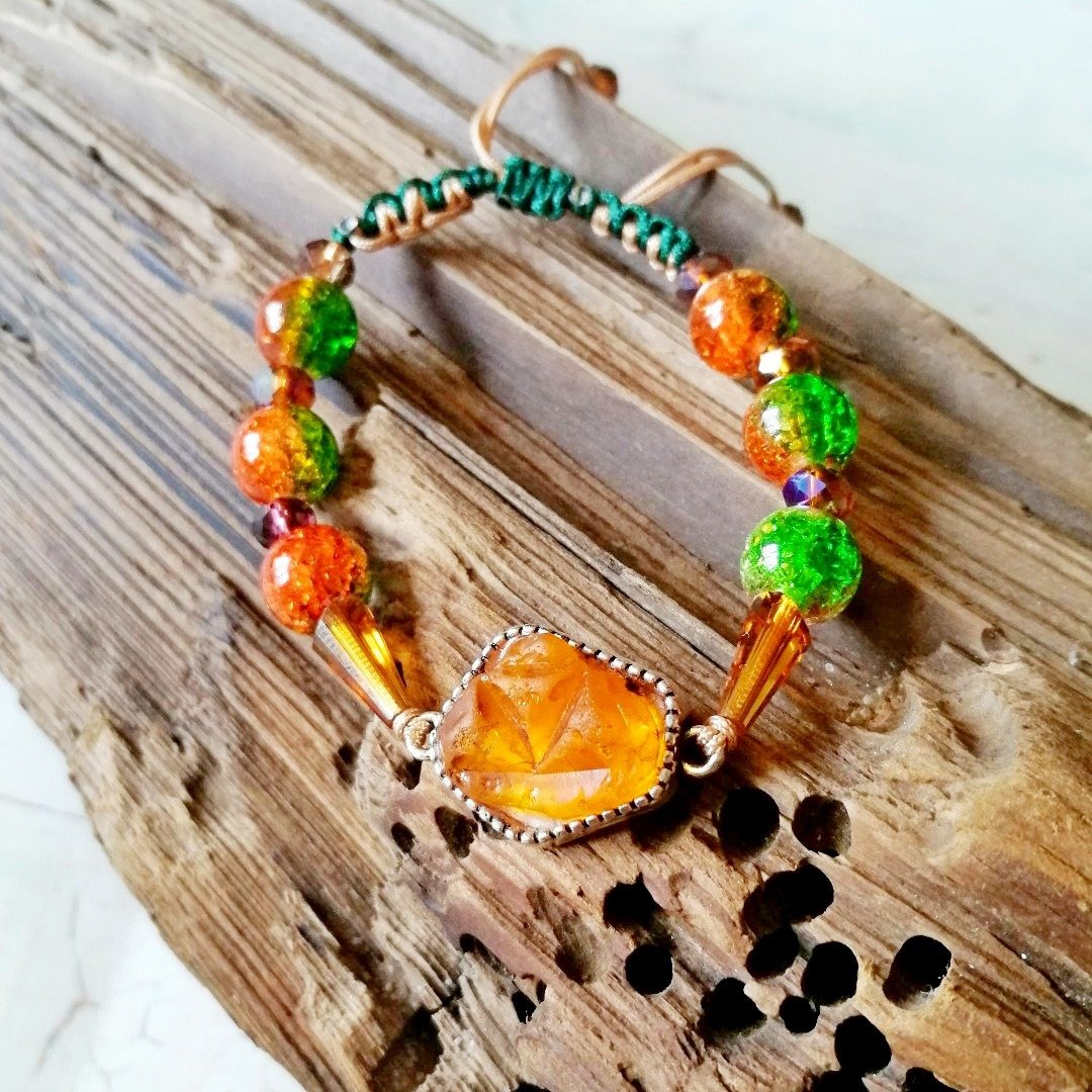 Orange sea glass bracelet.Gift for sea glass lover.Cute seaglass jewelry for mom - 手链/手环 - 玻璃 橘色