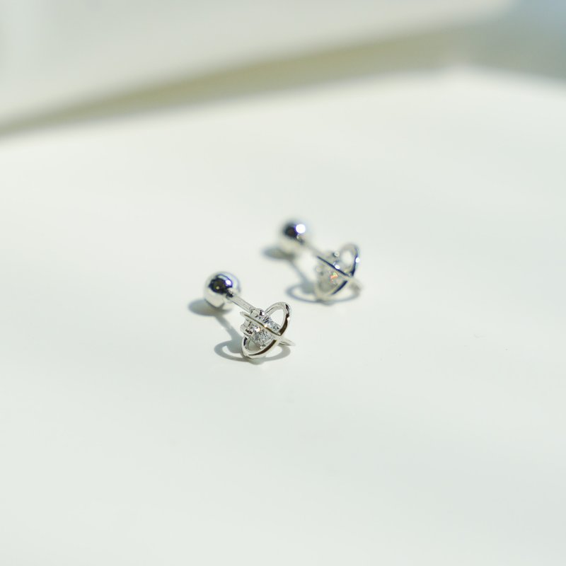 精镶四爪单钻 医疗钢转珠耳环 可佩戴洗澡 - 耳环/耳夹 - 不锈钢 银色