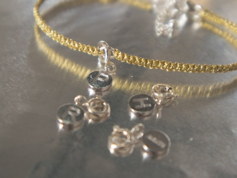 姐妹礼物.925纯银银色字母牌 手工编织- 幸运手环 金色(J8) - 手链/手环 - 纯银 金色