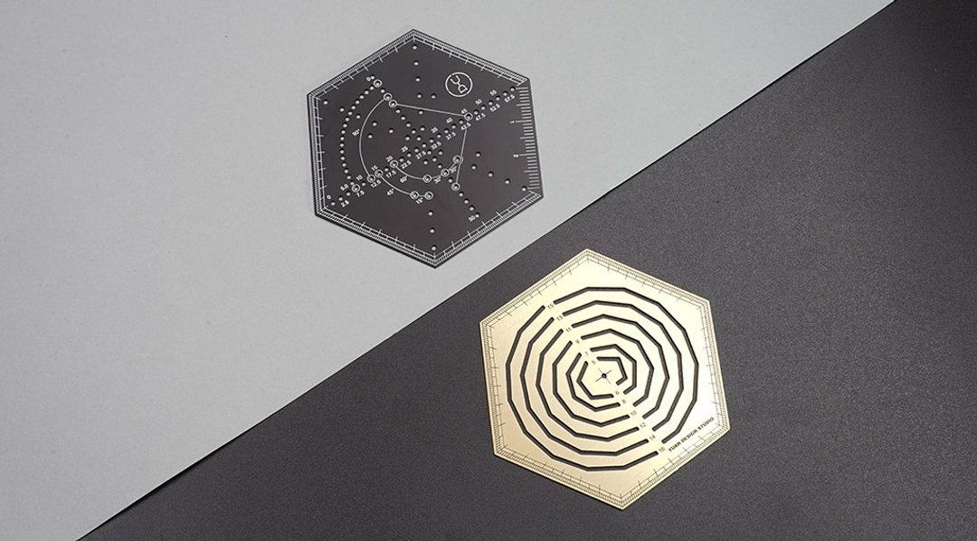 六角多功能尺 HEXAGONAL RULER 黄铜尺 钢尺 - 其他 - 不锈钢 黑色