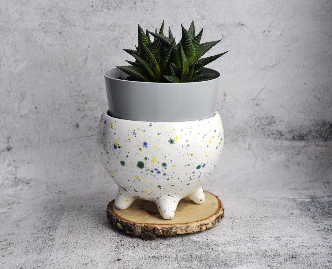 Ceramic planter bowl with drainage hole, speckled pottery planter with 4 legs. - 植栽/盆栽 - 陶 多色
