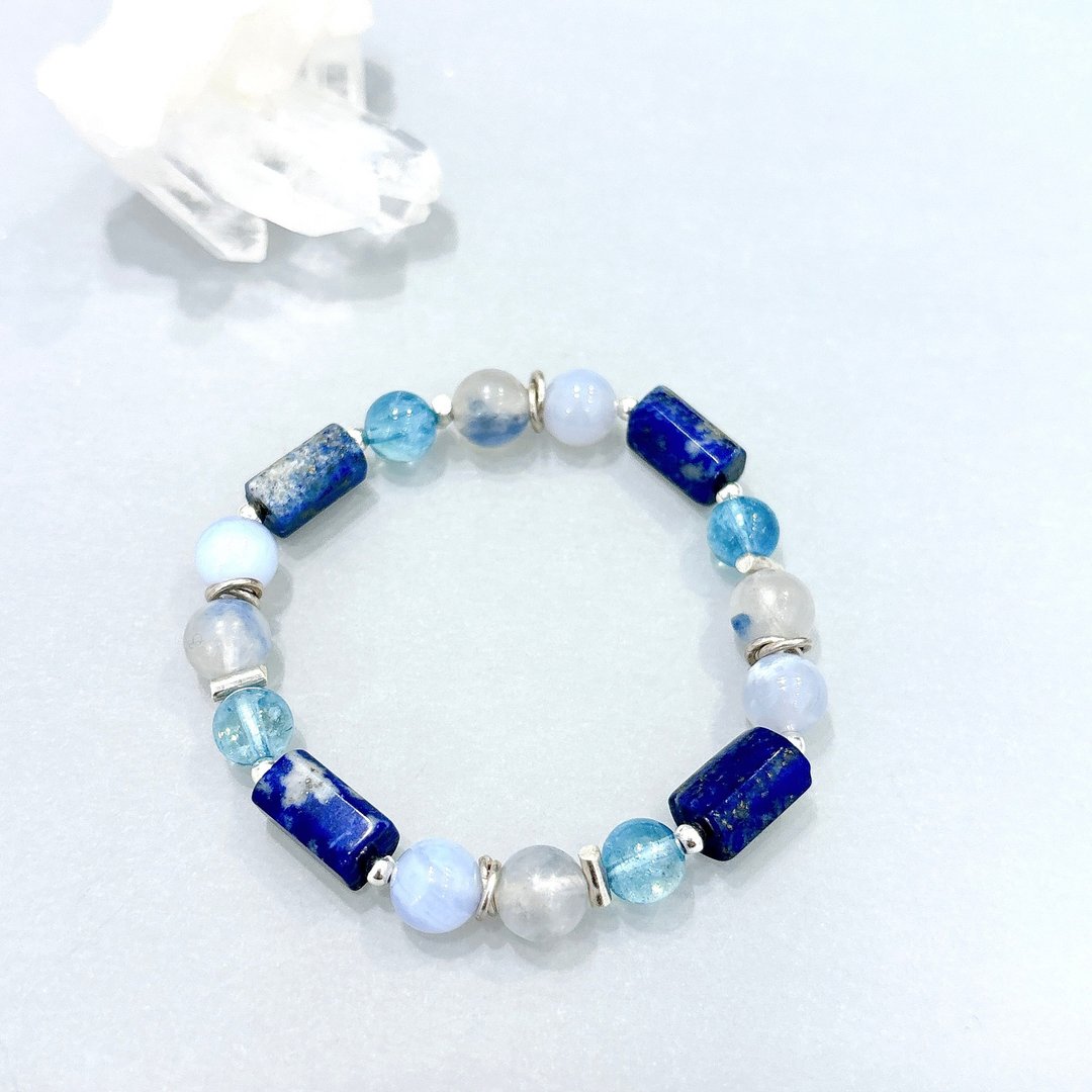Ops Kyanite bracelet - 蓝晶石/海水蓝宝/蓝纹玛瑙/青金石/手链 - 手链/手环 - 其他金属 蓝色