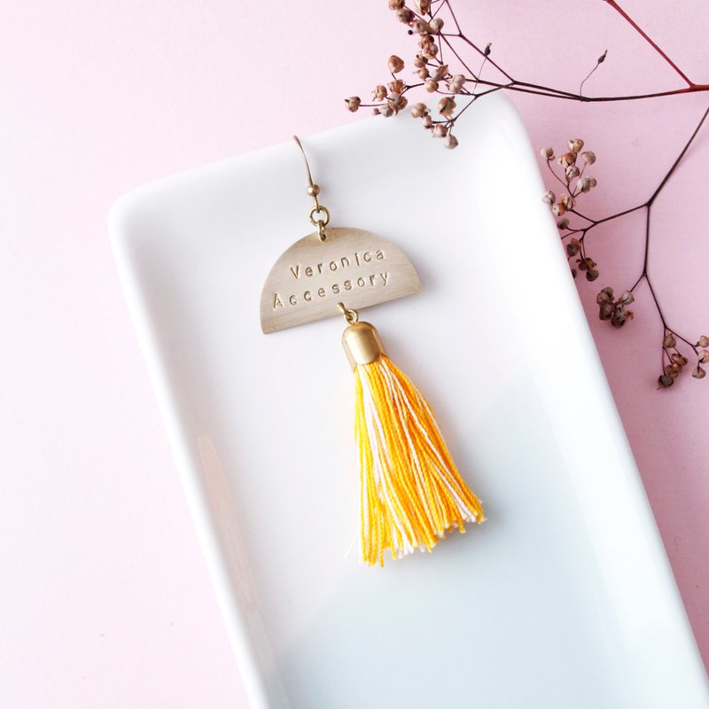 弦月。流苏黄铜耳环 定制化 纪念 姊妹 闺密 朋友 礼物 - 耳环/耳夹 - 其他金属 橘色